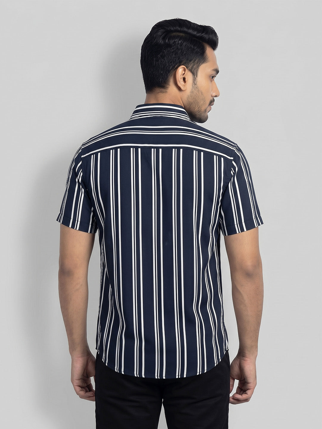 Men's Short sleeve shirt in Onyx Parallel Stripe