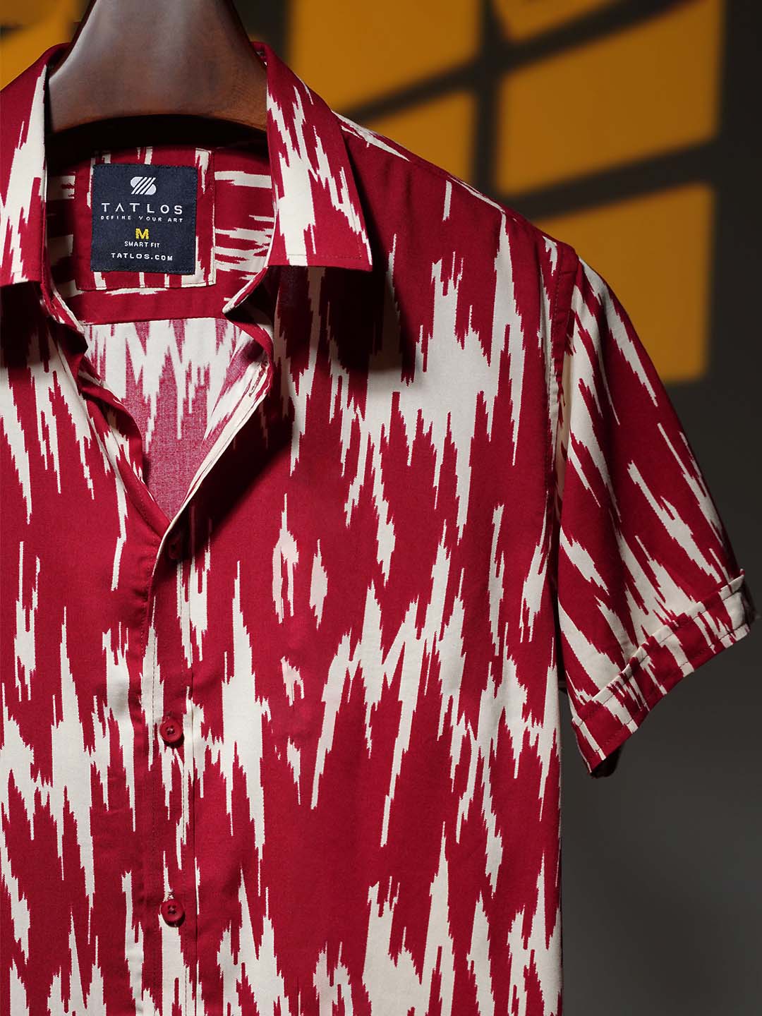 Men's Short sleeve shirt in Crimson Red Printed